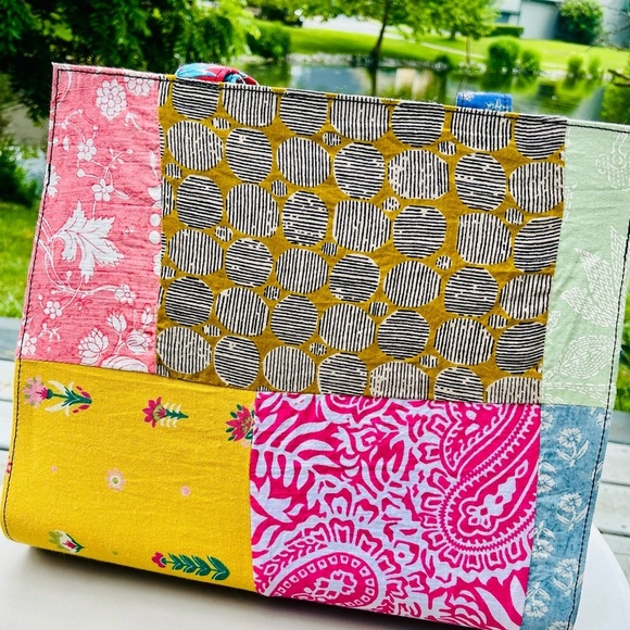 New Vibrant Unique Quilted Colorful Patchwork Tote Bag Sturdy Construction - Picture 2 of 11